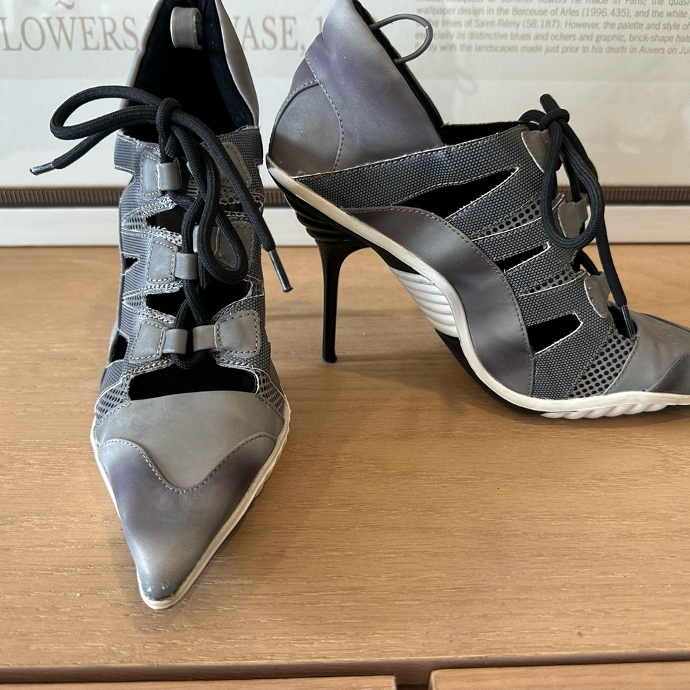 Jeffery Campbell Lace Up Reflective Heel size 7.5